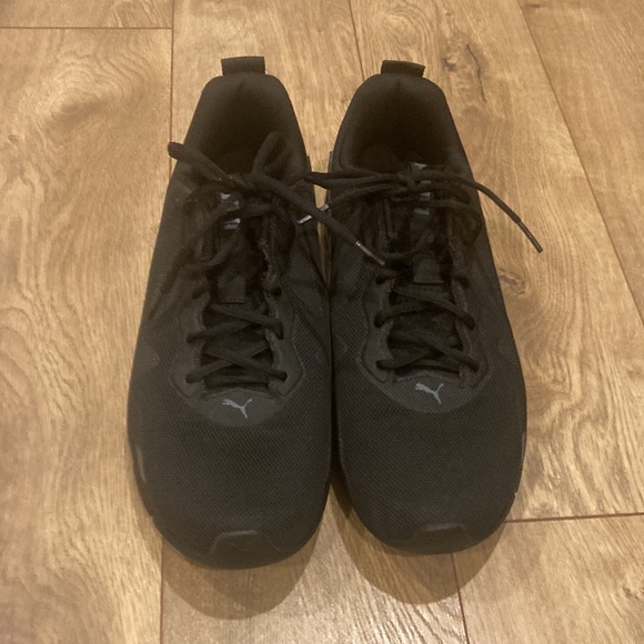 Puma Sneakers - Picture 9 of 10